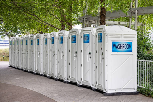 Best Portable restroom trailer rental  in Wakefield, VA